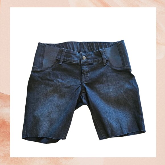 Isabel Maternity Black Denim Bermuda Expandable Side Shorts - Picture 2 of 4